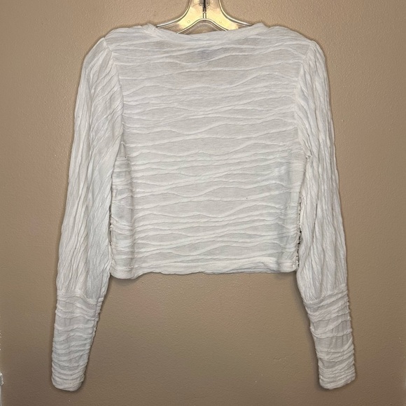 VERO MODA Ines Crinkle Pleat Recycled Crop Shirt Size Medium White - Picture 5 of 7